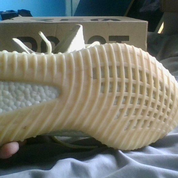 YEEZY BOOST 350 V2 (BUTTER) [TRADES ONLY!!] main image 6
